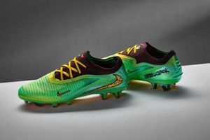 Nike та Тревіс Скотт представляють лімітовану серію Phantom x Cactus Jack фото